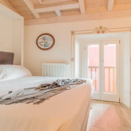 Apartment Elizabeth House Varenna