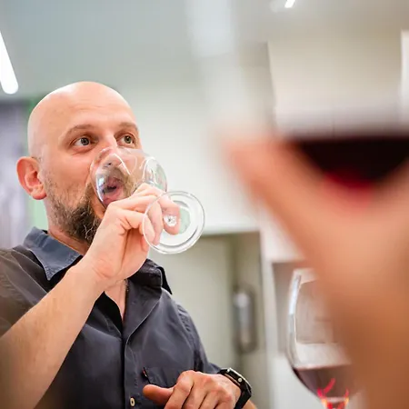 Elizabeth House Апартаменты Варенна