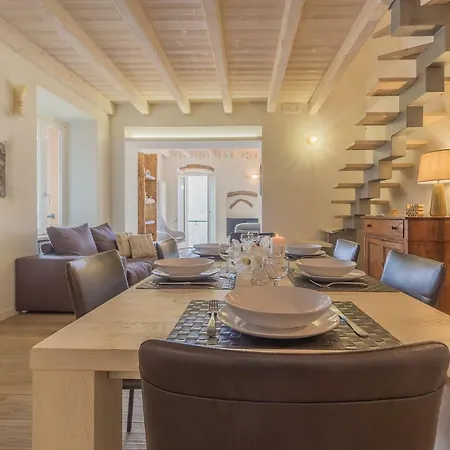 Elizabeth House Варенна