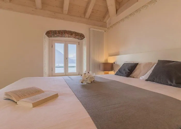 Elizabeth House * Varenna